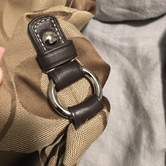 Coach signature shoulder bag - Picture 8 of 8